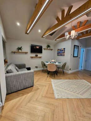 Little Cottage Oassis